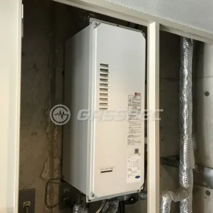 施工前の給湯器（TP-SP207SZU-1R）