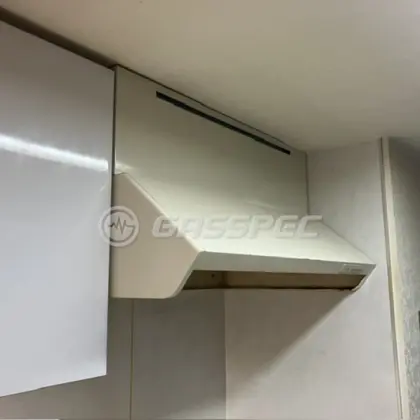 施工前のレンジフード