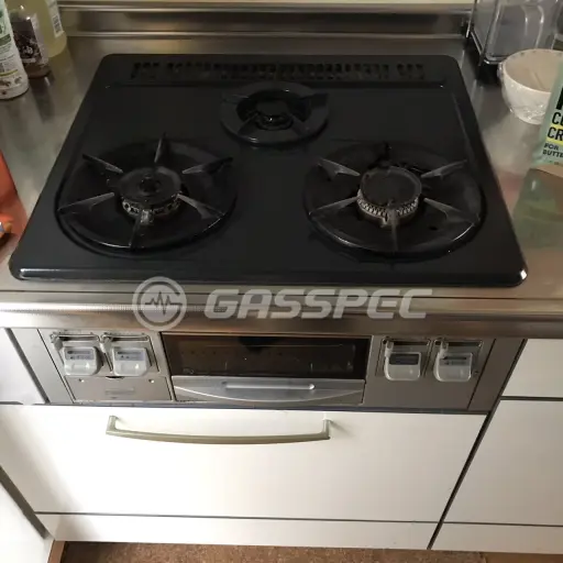 交換前のビルトインガスコンロ（ハーマン DG3295NQ1USV）