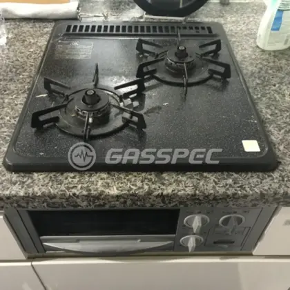 施工前のビルトインガスコンロ（DG2013SSSV）