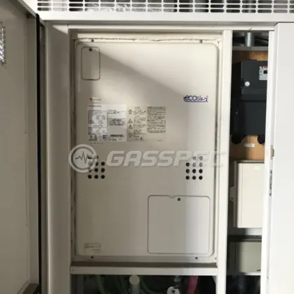 施工前の暖房熱源機（GTH-C2439AWX3H-H）