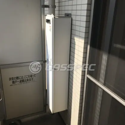 施工前の給湯器（RUX-VS1616W）