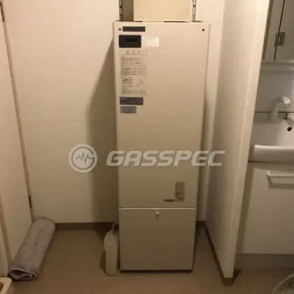施工前の給湯器（AD-200FFA）