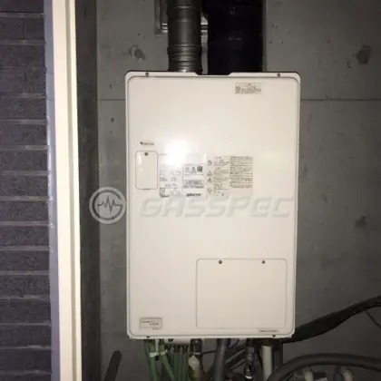 施工前の暖房熱源機（GTH-2417AWX3H-FF）