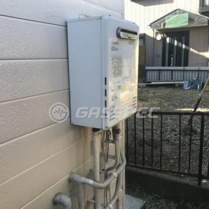 施工前の給湯器（GT-C2442SAWX-MB）