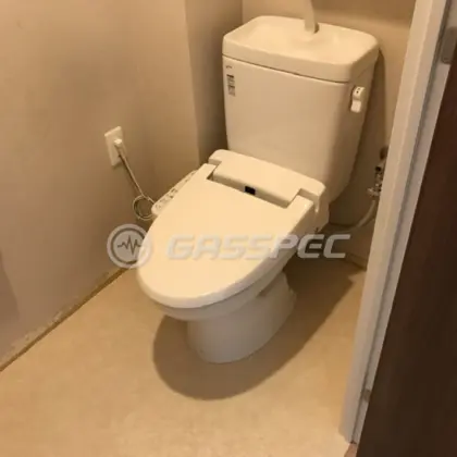 施工前の便座（CW-H32）