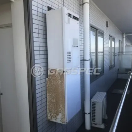 施工前の暖房熱源機（RUFH-V2400AW）