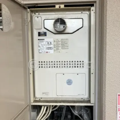 施工前の給湯器（GTH-2413AWXH-T）
