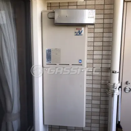 施工前の給湯器（RUF-V2401SAA）