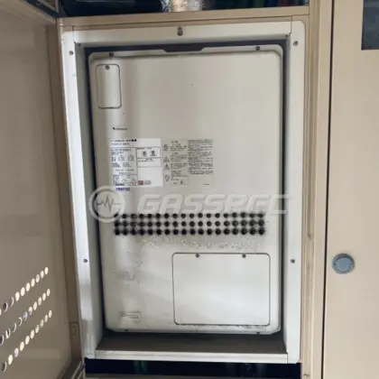 施工前の暖房熱源機（GTH-2413AWX-H）
