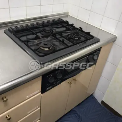 施工前のビルトインガスコンロ（RSK-30J3S）