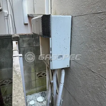 施工前の給湯器（RUF-A2400SAW）