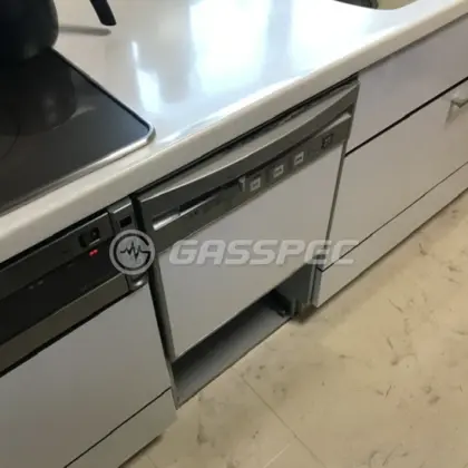 施工前のビルトイン食洗機（NP-P45F1S1AA）