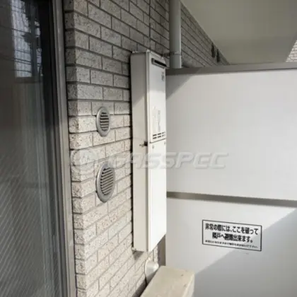 施工前の給湯器（RUK-V1610W）