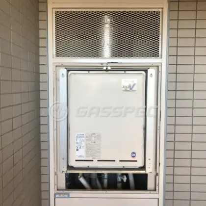 施工前の給湯器（RUF-A2400SAU）