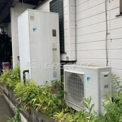 施工前の給湯器