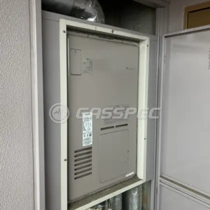 施工前の暖房熱源機（RUFH-V2400AU2-3）