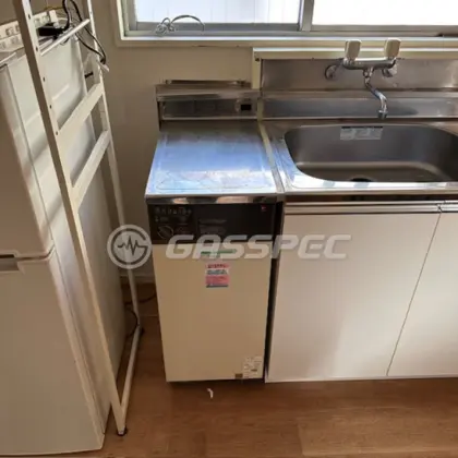 施工前の給湯器（GBF-1600D）