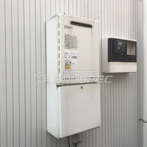 交換前の給湯器（ノーリツ GT-2428SAWX）
