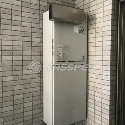 施工前の給湯器（RUF-A2400SAA）