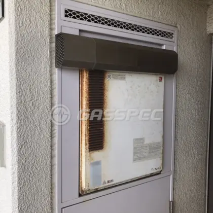 施工前の給湯器（GT-161W）