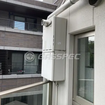 施工前の給湯器（RUF-E2000SAT）