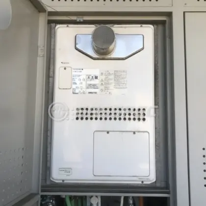 施工前の暖房熱源機（GTH-2417AWX3H-T）