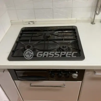 施工前のビルトインガスコンロ（QG1MH17F1A）