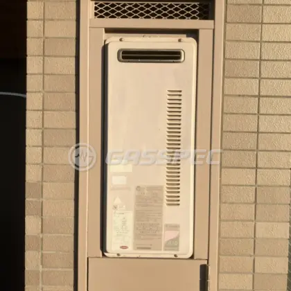 施工前の給湯器（RUF-S1600AW）