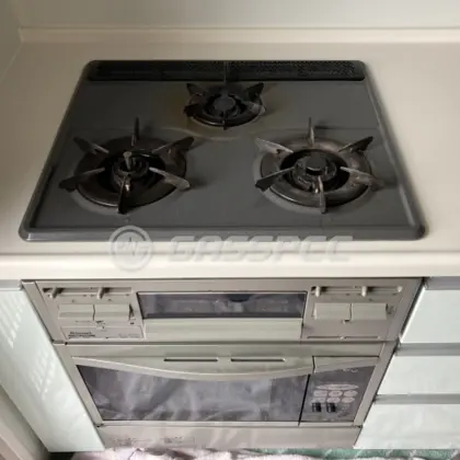 施工前のビルトインガスコンロ（RBG-31A8S　RBR-U13E）
