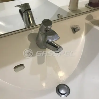 施工前の水栓・蛇口（GLE15SS3W1-Y）