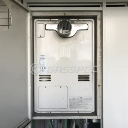 施工前の暖房熱源機（RUFH-V2403AT2-3）