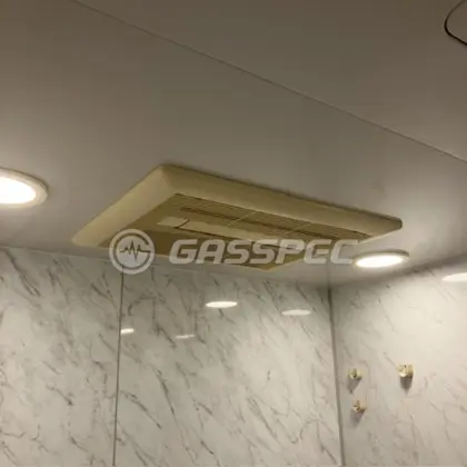 施工前の浴室乾燥機（FD2809J3）