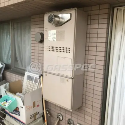 施工前の暖房熱源機（GTH-2434AWX3H）