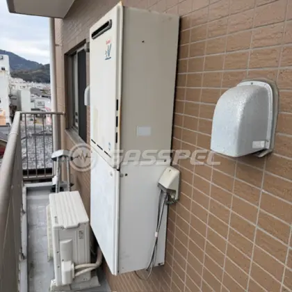 施工前の給湯器（RUF-A2400SAW）