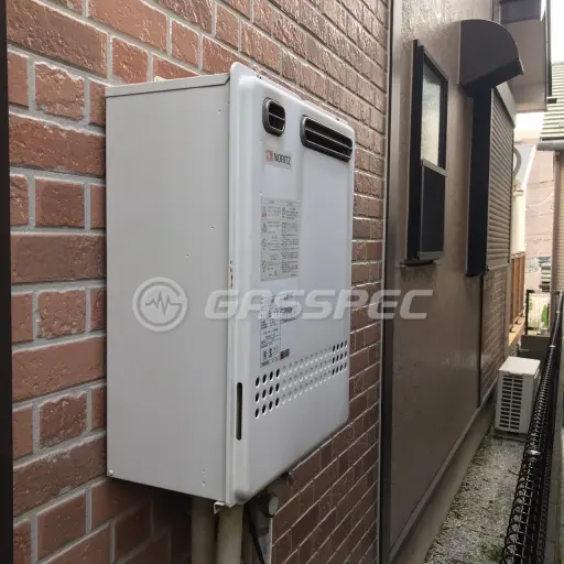 交換前の給湯器（ノーリツ GT-2027SAWX）