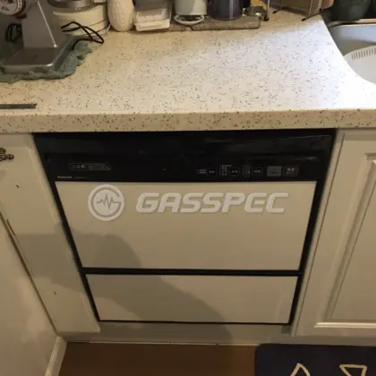 施工前のビルトイン食洗機（NP-P60F1P1）