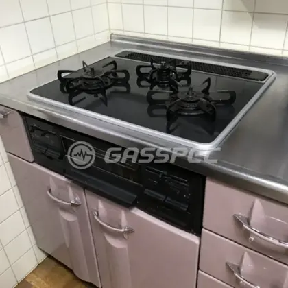 施工前のビルトインガスコンロ（TN52W）