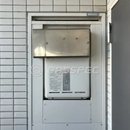 施工前の給湯器（RUX-V1616W）
