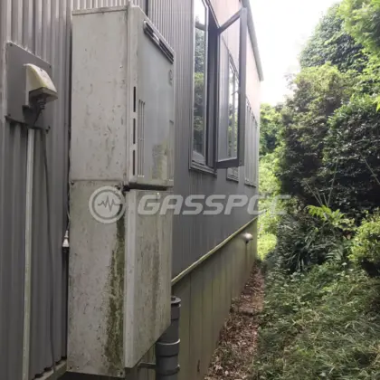 施工前の給湯器（GX-244AW）