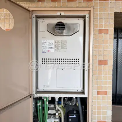 施工前の暖房熱源機（GTH-2413AWXH-T）