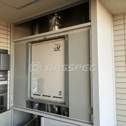 施工前の給湯器（RUF-V2405SAU）