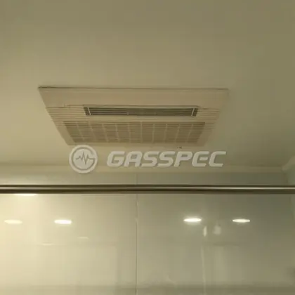 施工前の浴室乾燥機（BS-103HM-1）