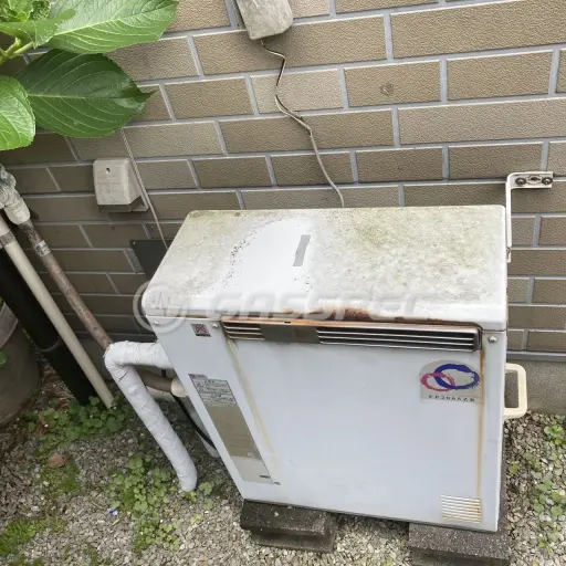交換前の給湯器（パーパス FP206SZR）