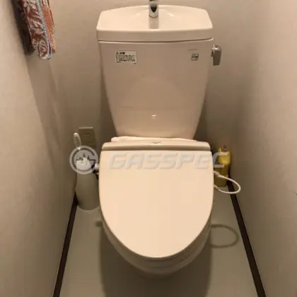 施工前の便座（TCF108）
