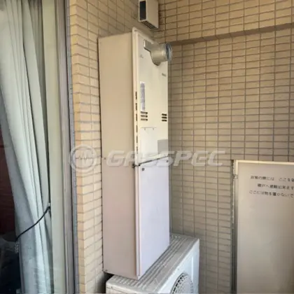 施工前の暖房熱源機（RUFH-V2403AT-2-3）
