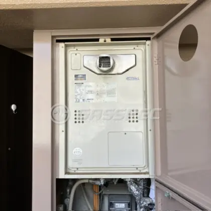 施工前の暖房熱源機（GTH-C2440SAWX6H-T）