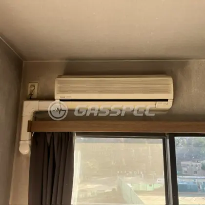 施工前のエアコン（CS-BG28T-W）