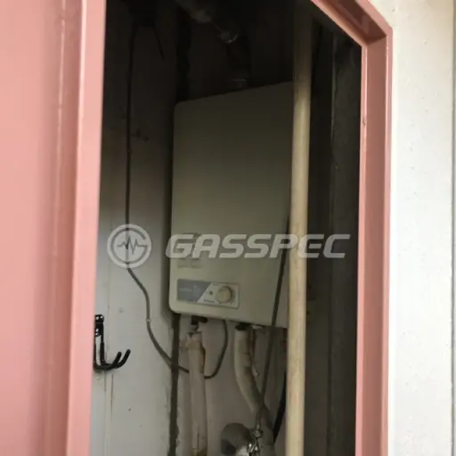 交換前の給湯器（パロマ PH-16CSF）