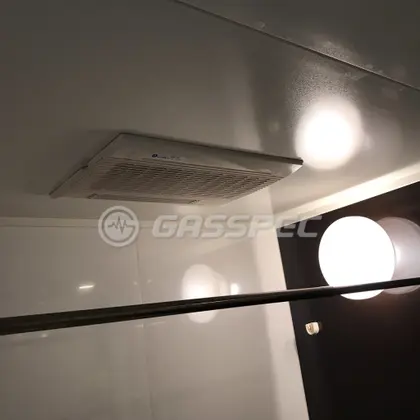 施工前の浴室乾燥機（BS-103HMNL）